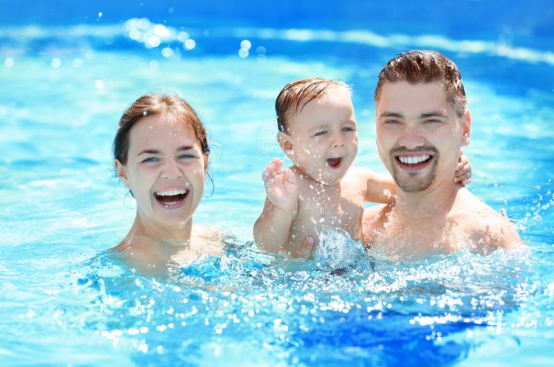 Bébés Nageurs et accompagnement à la parentalité : Aquababy Concept